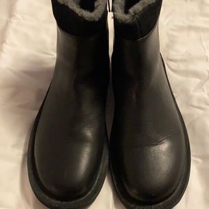 Women’s camper boats